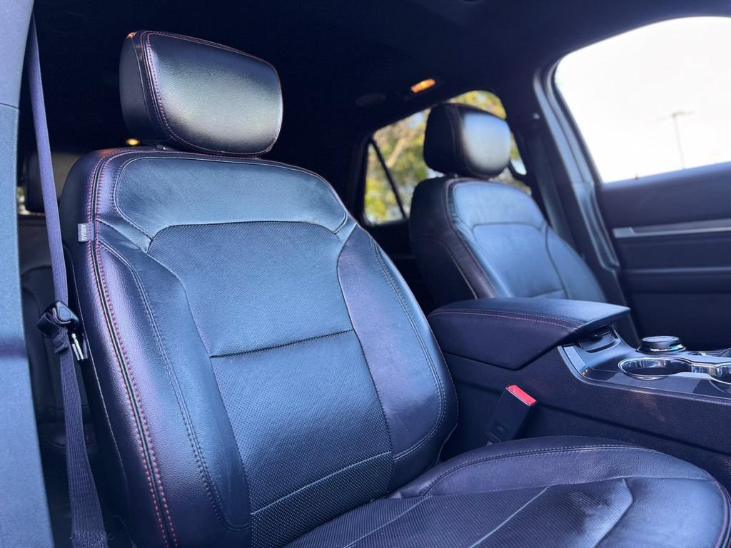 Used 2016 Ford Explorer Sport AWD/4WD image 29
