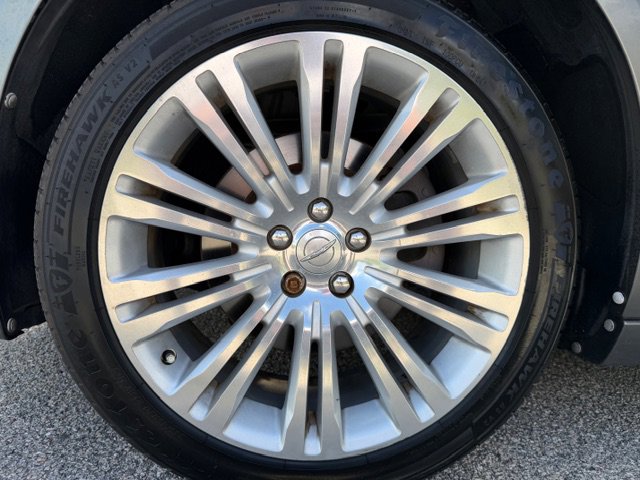 Used 2011 Chrysler 300 C w/ Sound Group RWD image 19