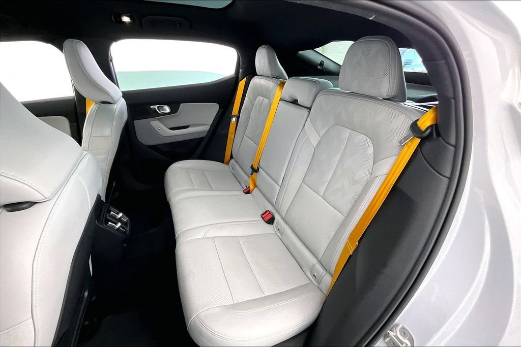 Used 2023 Polestar Polestar 2 w/ Pilot Pack AWD/4WD image 35