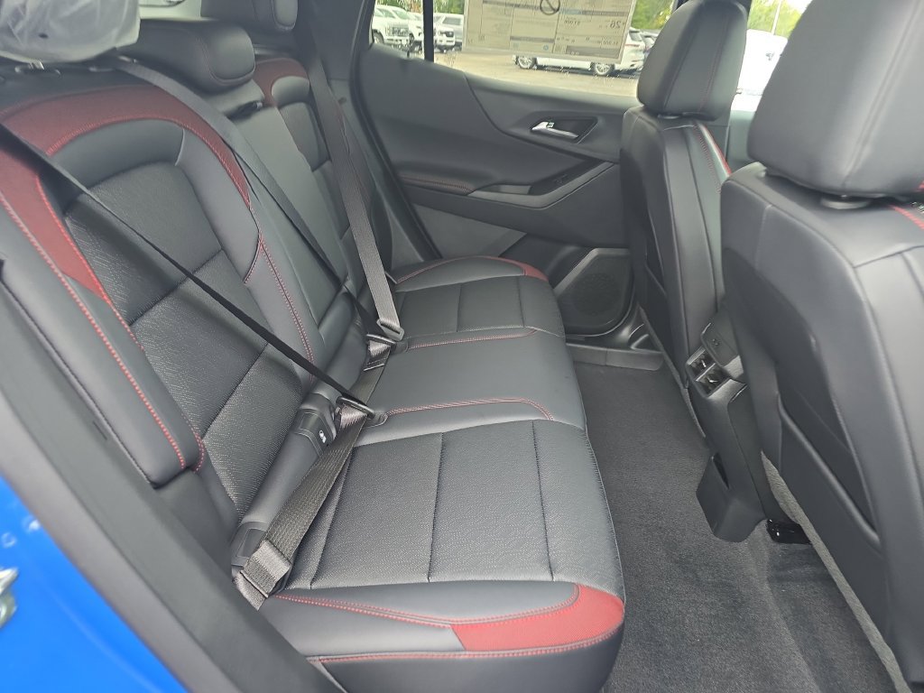 New 2027 Chevrolet Equinox RS AWD/4WD image 17