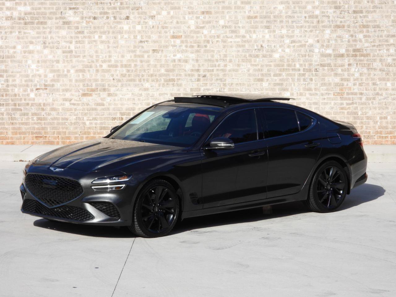 Used 2023 Genesis G70 2.0T w/ Sport Prestige Package RWD image 31