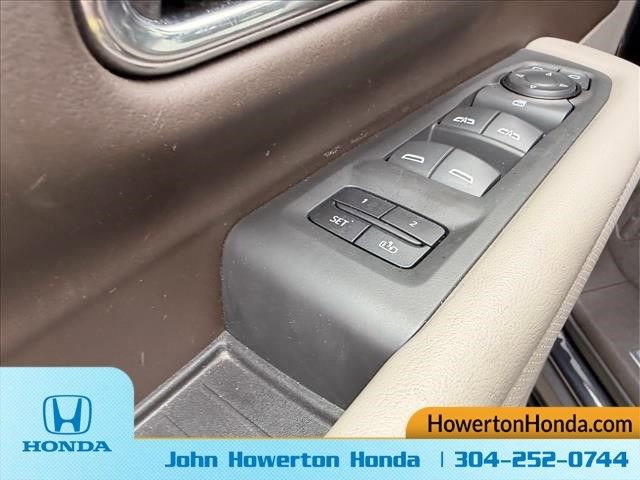 Used 2023 GMC Yukon SLT image 14