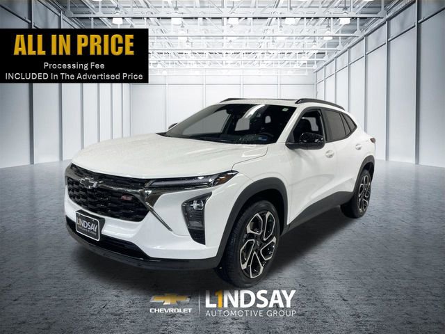 Used 2025 Chevrolet Trax RS w/ Sunroof Package FWD image 1