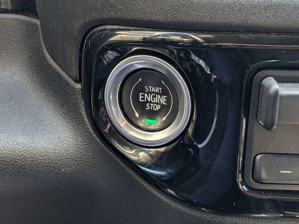 Used 2024 Chevrolet Silverado 1500 LTZ AWD/4WD image 28