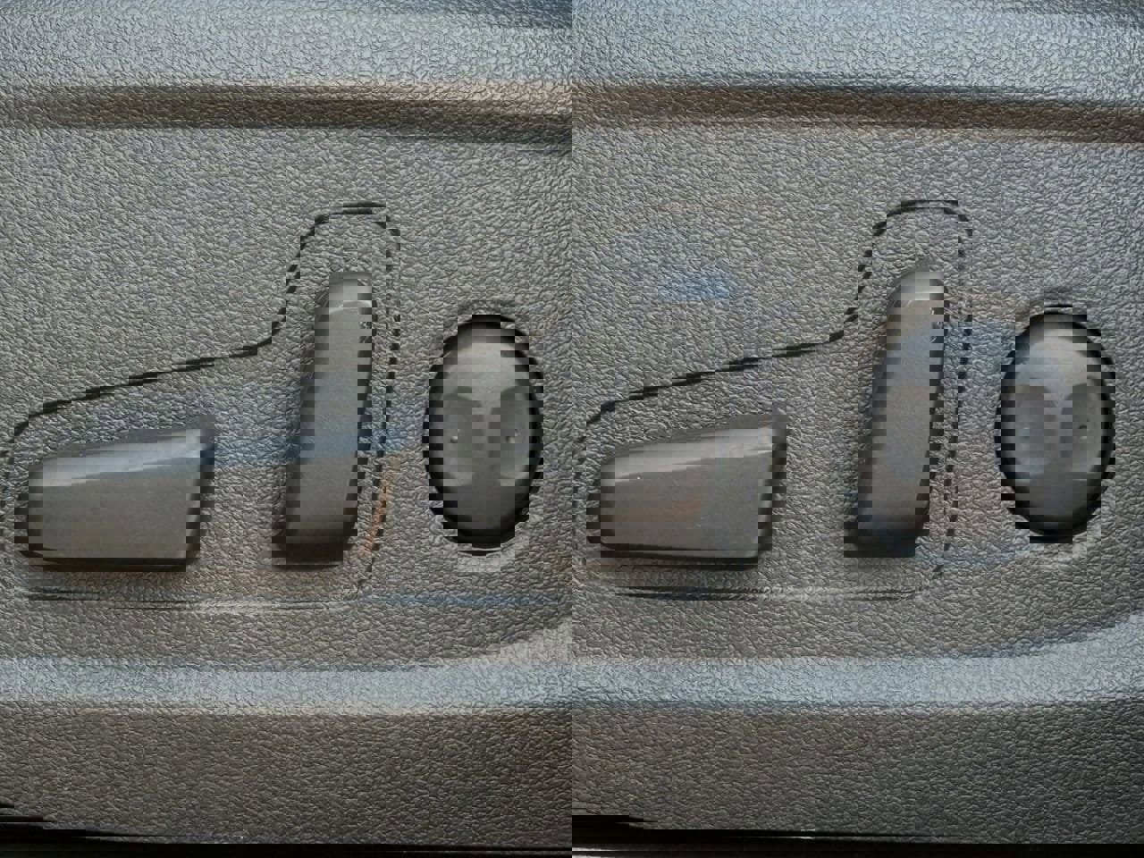 Used 2023 Hyundai Santa Fe SEL w/ Cargo Package image 21