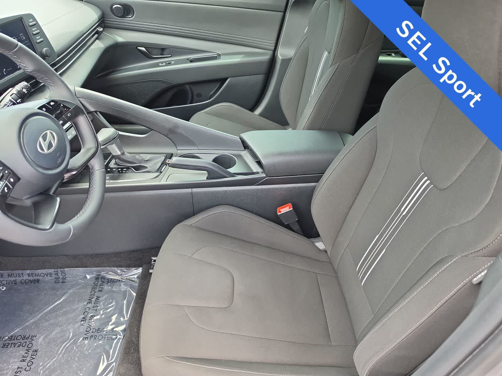Certified 2025 Hyundai Elantra Sport FWD image 15