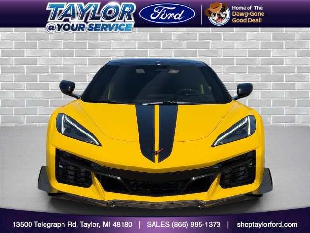 Used 2026 Chevrolet Corvette Z06 RWD image 2