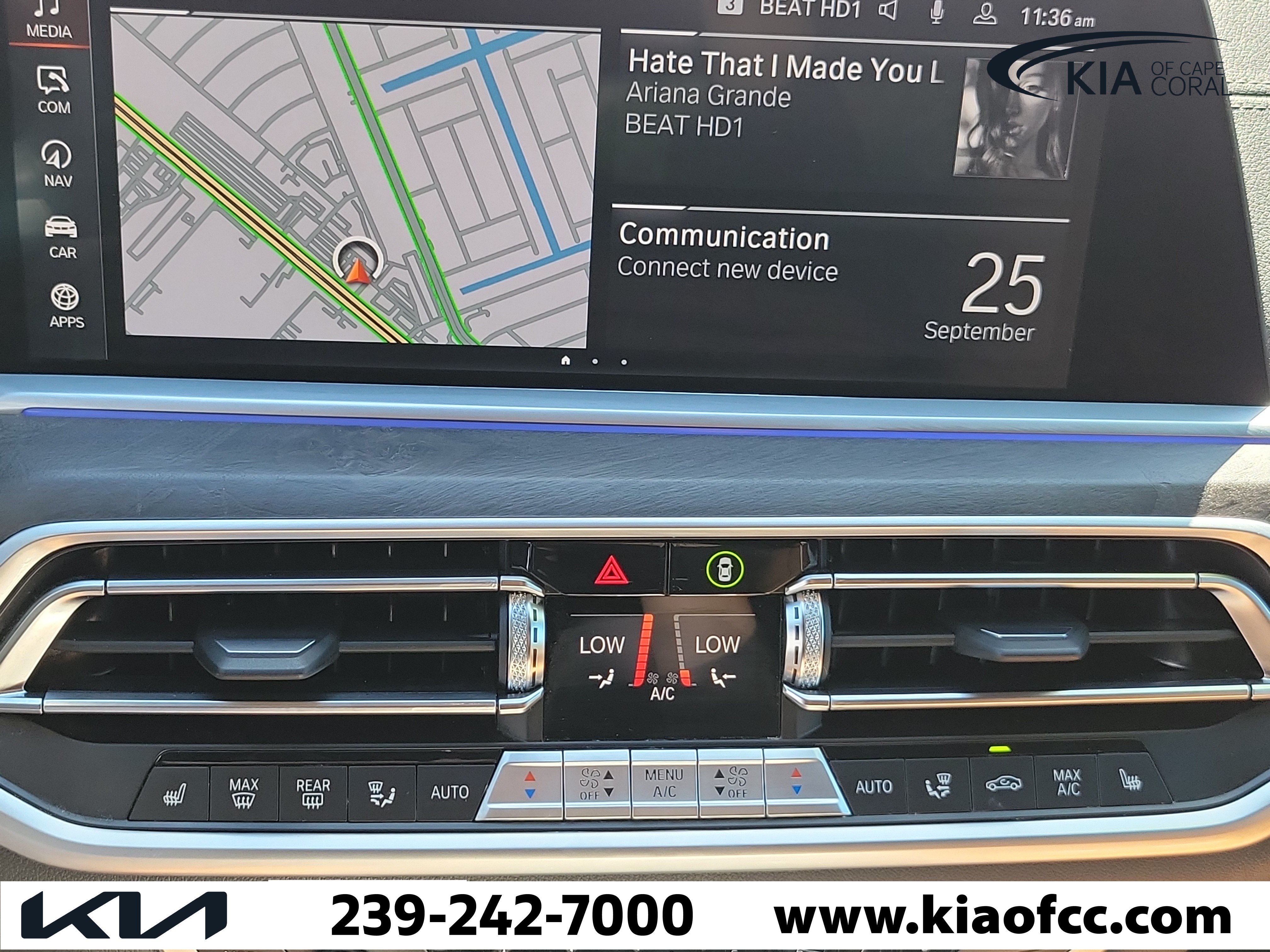 Used 2023 BMW X5 xDrive40i w/ Premium Package AWD/4WD image 31