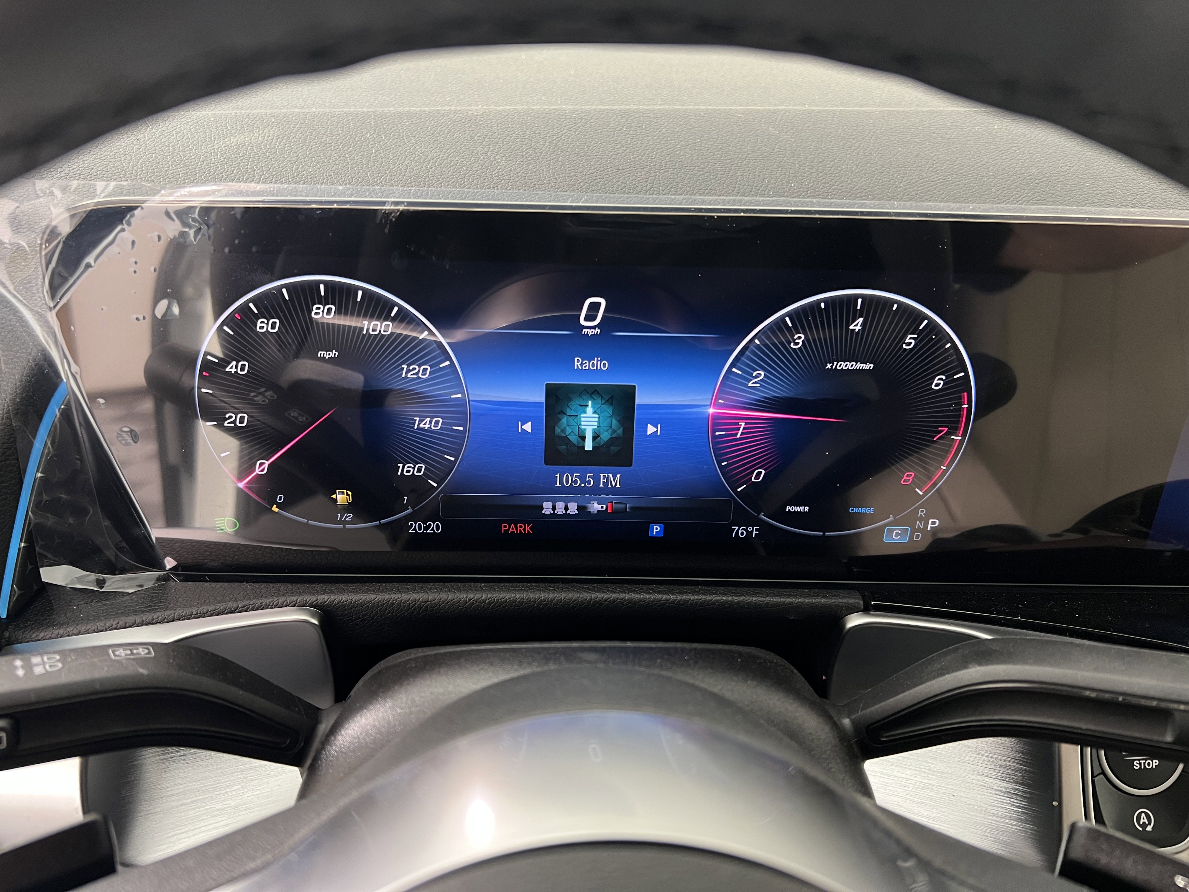 Used 2025 Mercedes-Benz GLB 250 4MATIC image 27