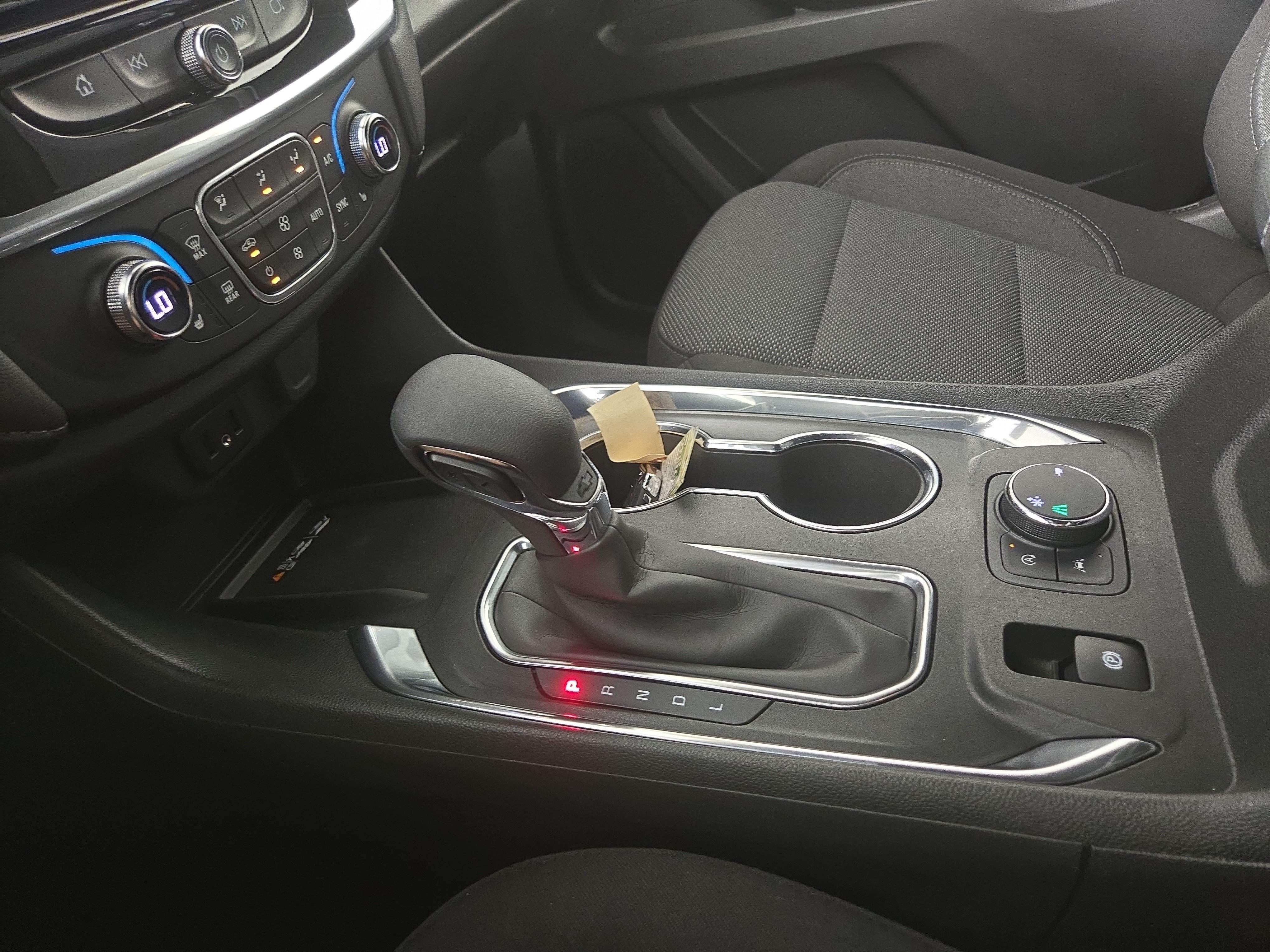 Certified 2023 Chevrolet Traverse LT FWD image 23