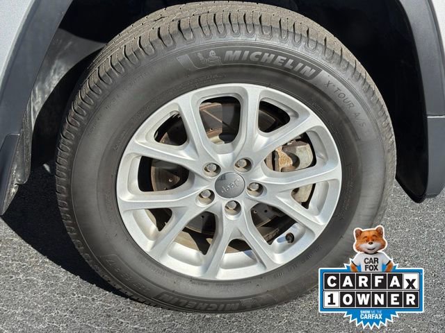 Used 2016 Jeep Cherokee Latitude w/ Comfort/Convenience Group image 28