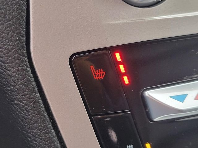 Used 2022 Ford Explorer XLT w/ Equipment Group 202A image 7