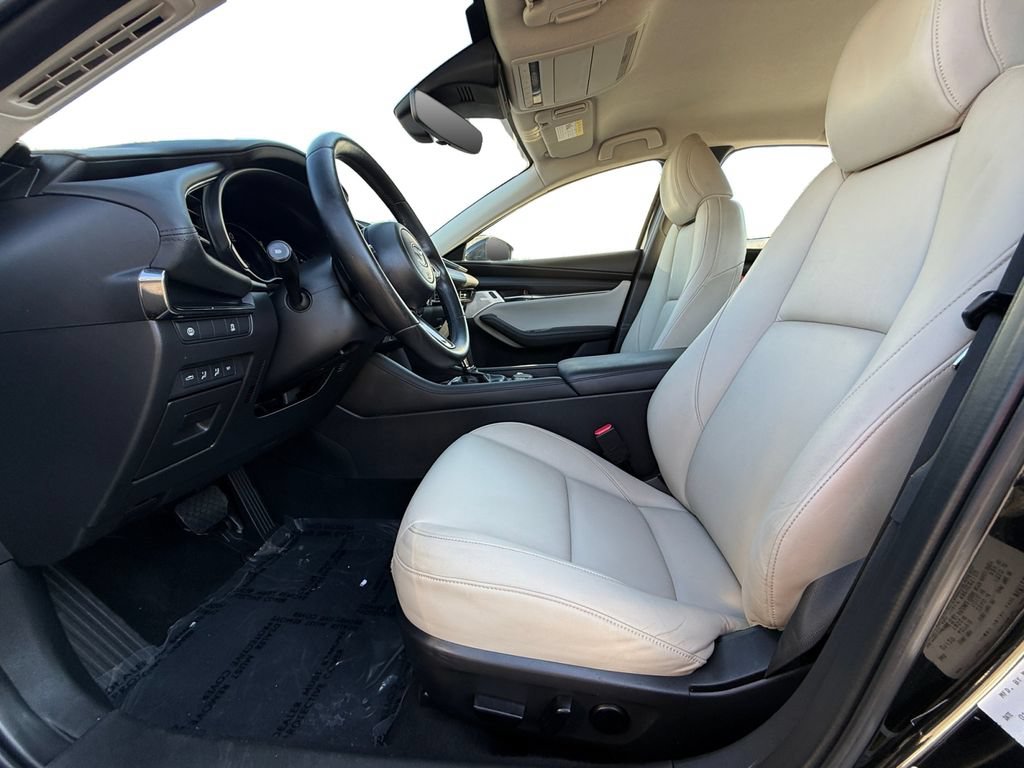 Used 2020 MAZDA MAZDA3 Sedan w/ Preferred Package FWD image 9
