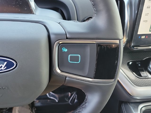 New 2027 Ford Expedition Platinum w/ Stealth Performance Package AWD/4WD image 6