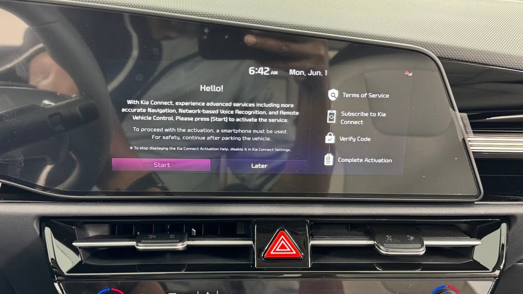 New 2026 Kia Niro EX FWD image 24