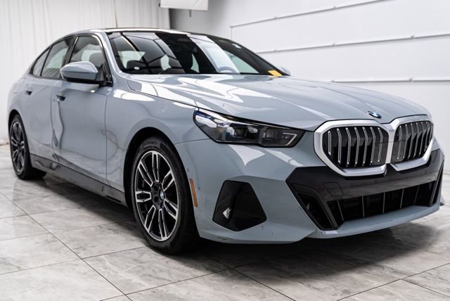 Used 2026 BMW 530i xDrive image 6