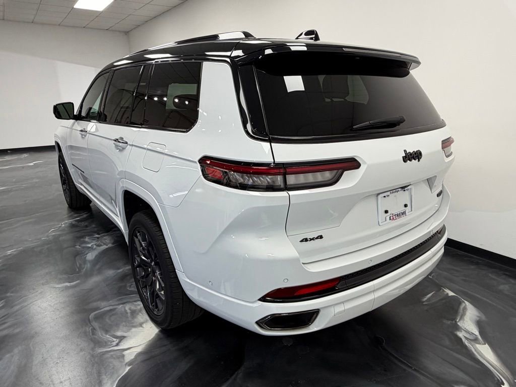 Used 2024 Jeep Grand Cherokee L Summit AWD/4WD image 21