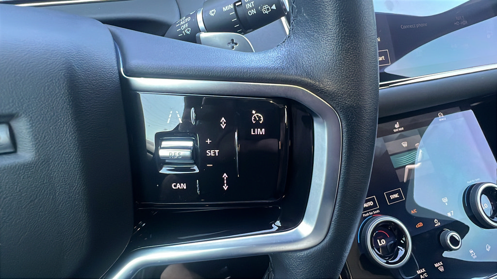 Used 2023 Land Rover Range Rover Evoque R-Dynamic SE AWD/4WD image 32