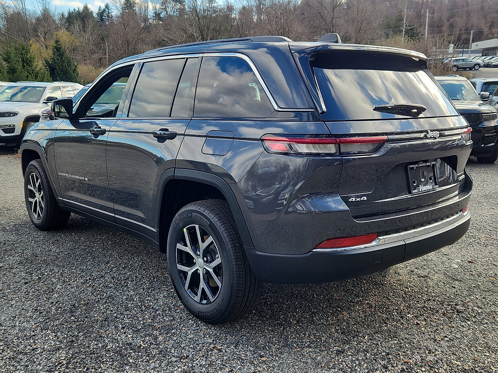 New 2025 Jeep Grand Cherokee Limited image 3