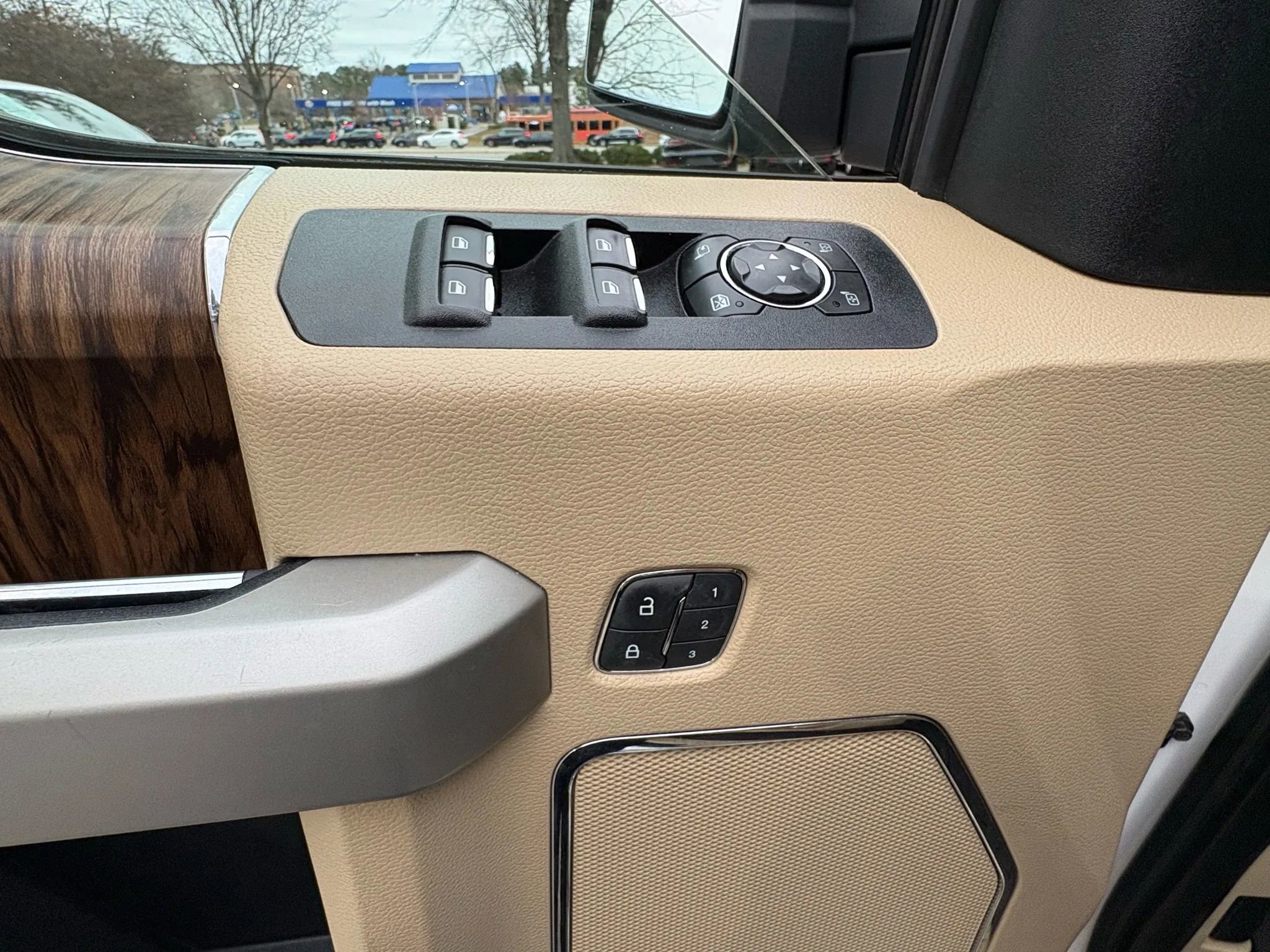 Used 2018 Ford F150 Lariat w/ Equipment Group 502A Luxury image 32