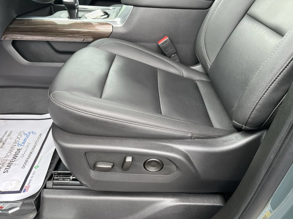 Used 2025 Chevrolet Silverado 1500 LT Trail Boss w/ Convenience Package II AWD/4WD image 12