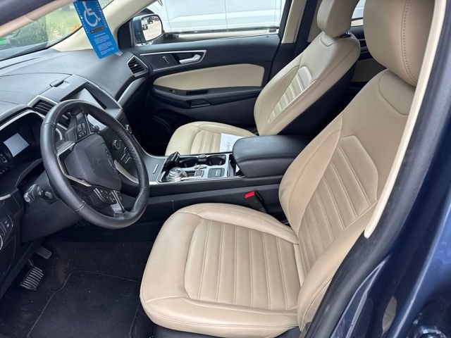 Used 2019 Ford Edge SEL w/ Equipment Group 201A FWD image 4