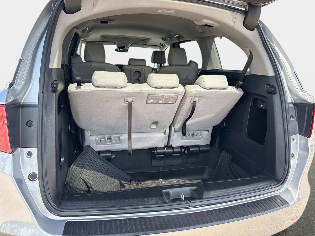 Certified 2024 Honda Odyssey EX-L image 9