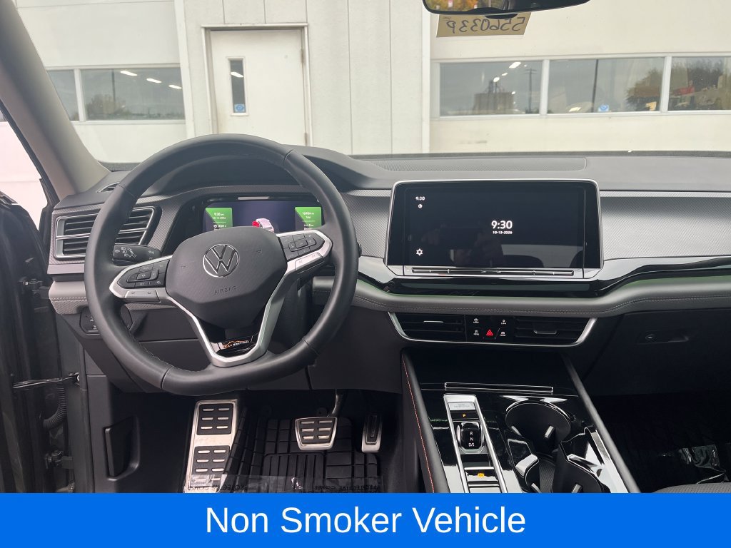 Used 2024 Volkswagen Atlas Peak Edition SE AWD/4WD image 14