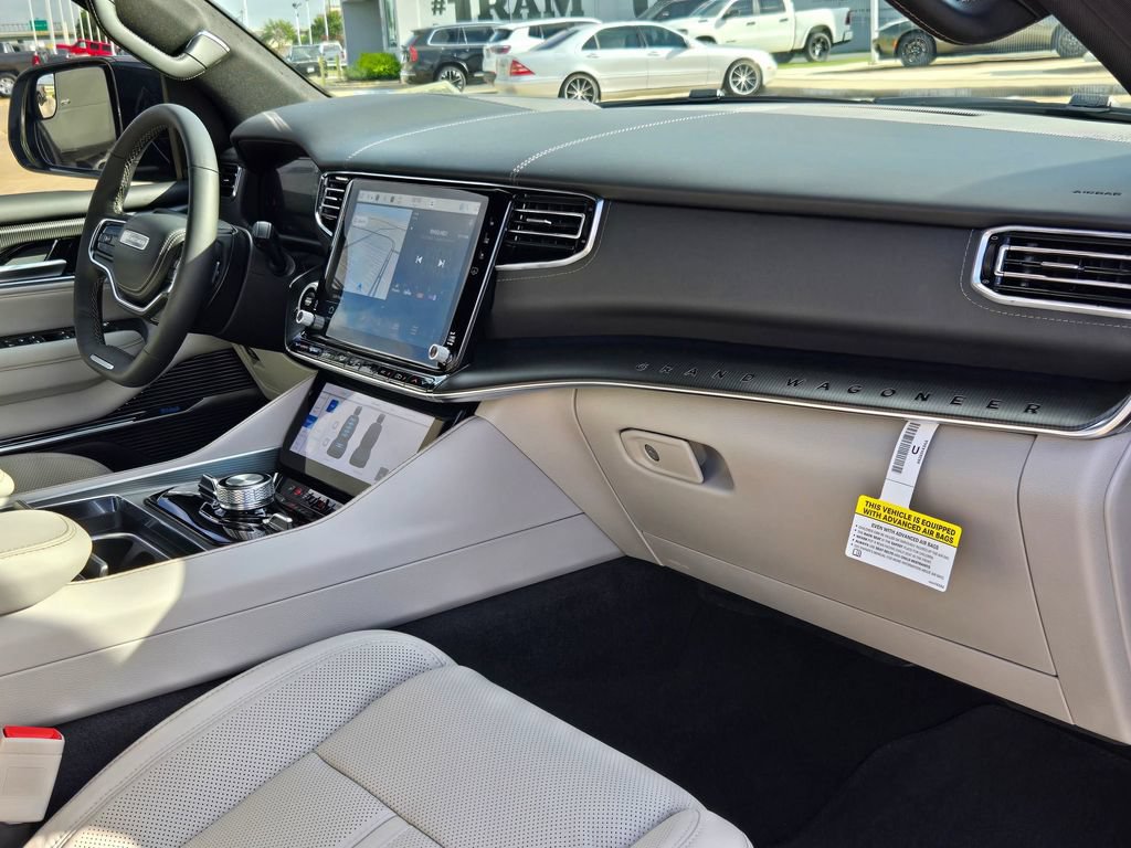 New 2026 Jeep Grand Wagoneer Summit AWD/4WD image 32