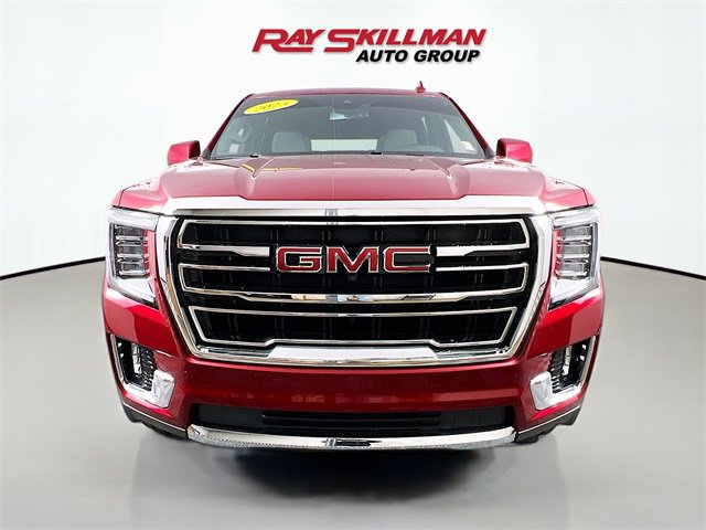 Used 2023 GMC Yukon SLT w/ SLT Luxury Package image 2