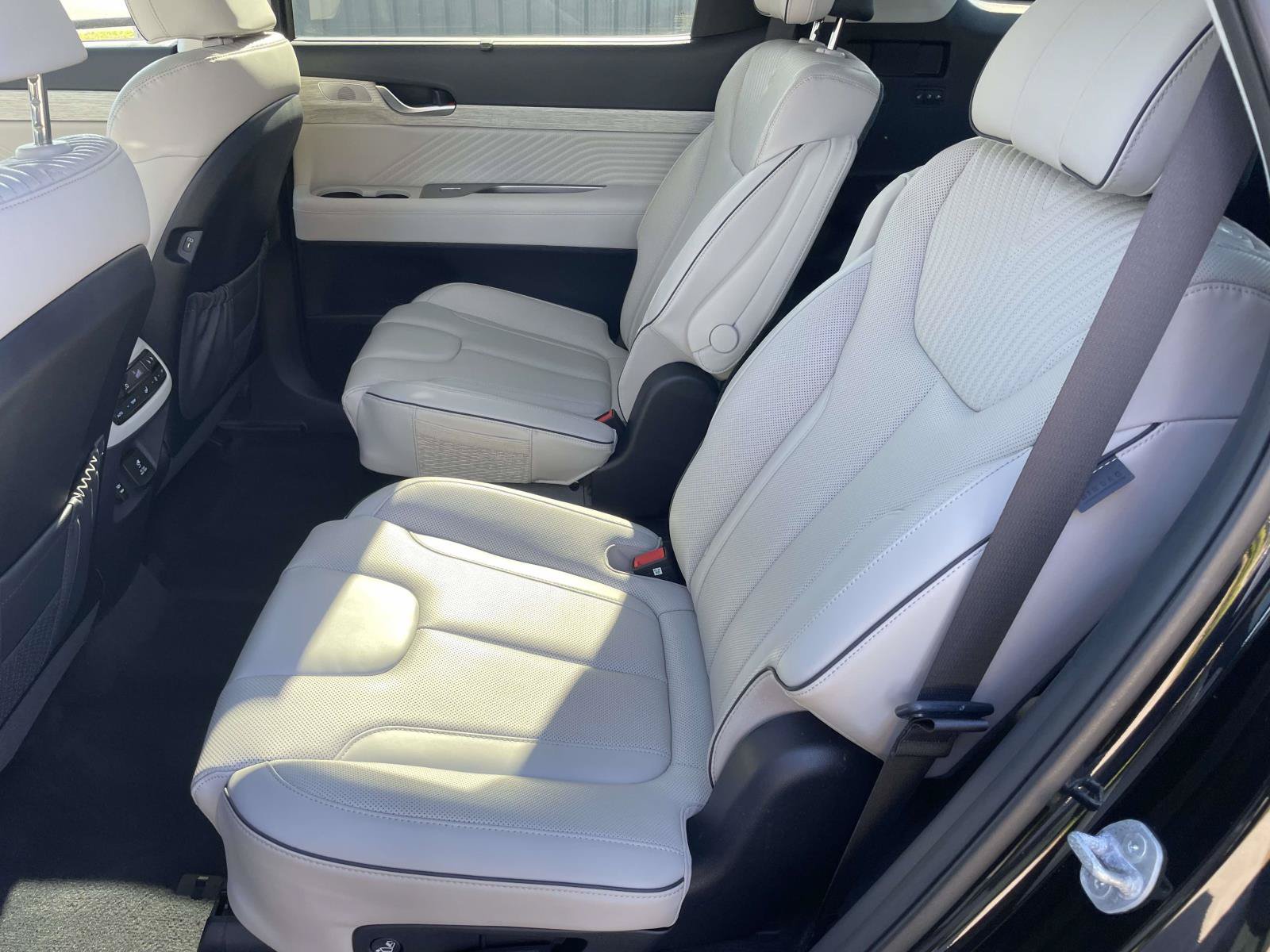Used 2024 Hyundai Palisade Calligraphy FWD image 10