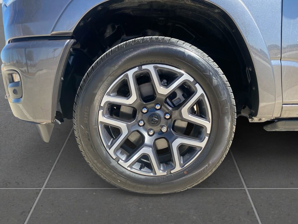 Used 2026 RAM 1500 Laramie AWD/4WD image 10