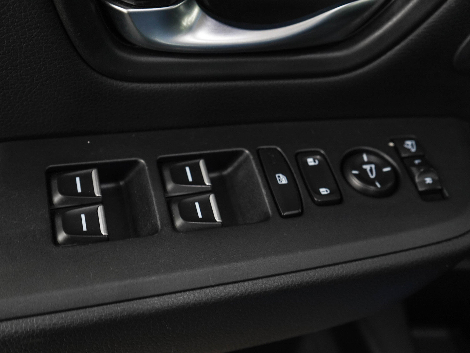 Used 2025 Honda Pilot TrailSport image 22