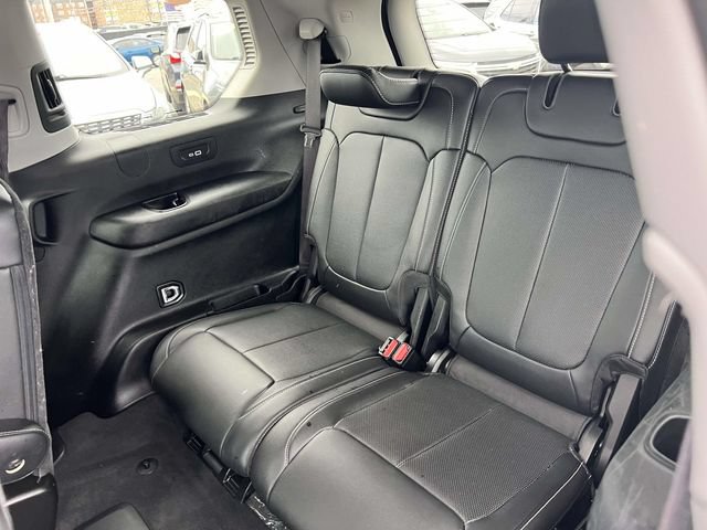 Used 2023 Jeep Grand Cherokee L Limited w/ Luxury Tech Group II AWD/4WD image 13