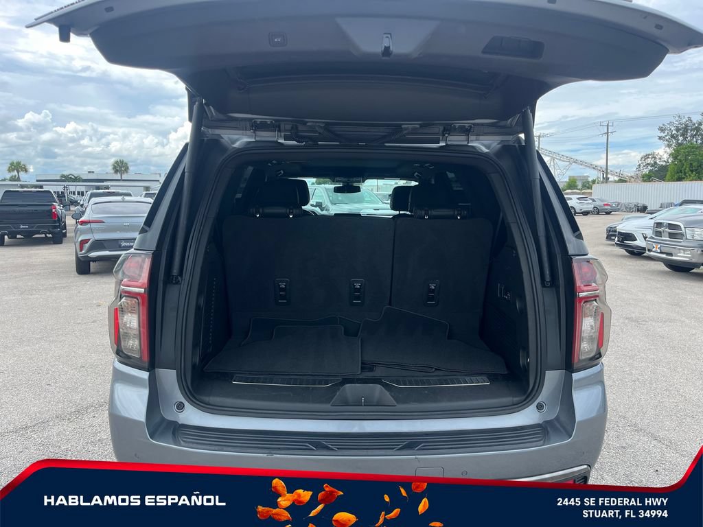 Used 2022 Chevrolet Tahoe RST w/ Luxury Package AWD/4WD image 10