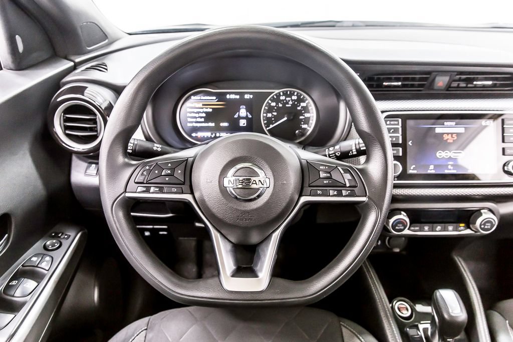 Used 2019 Nissan Kicks SV FWD image 20
