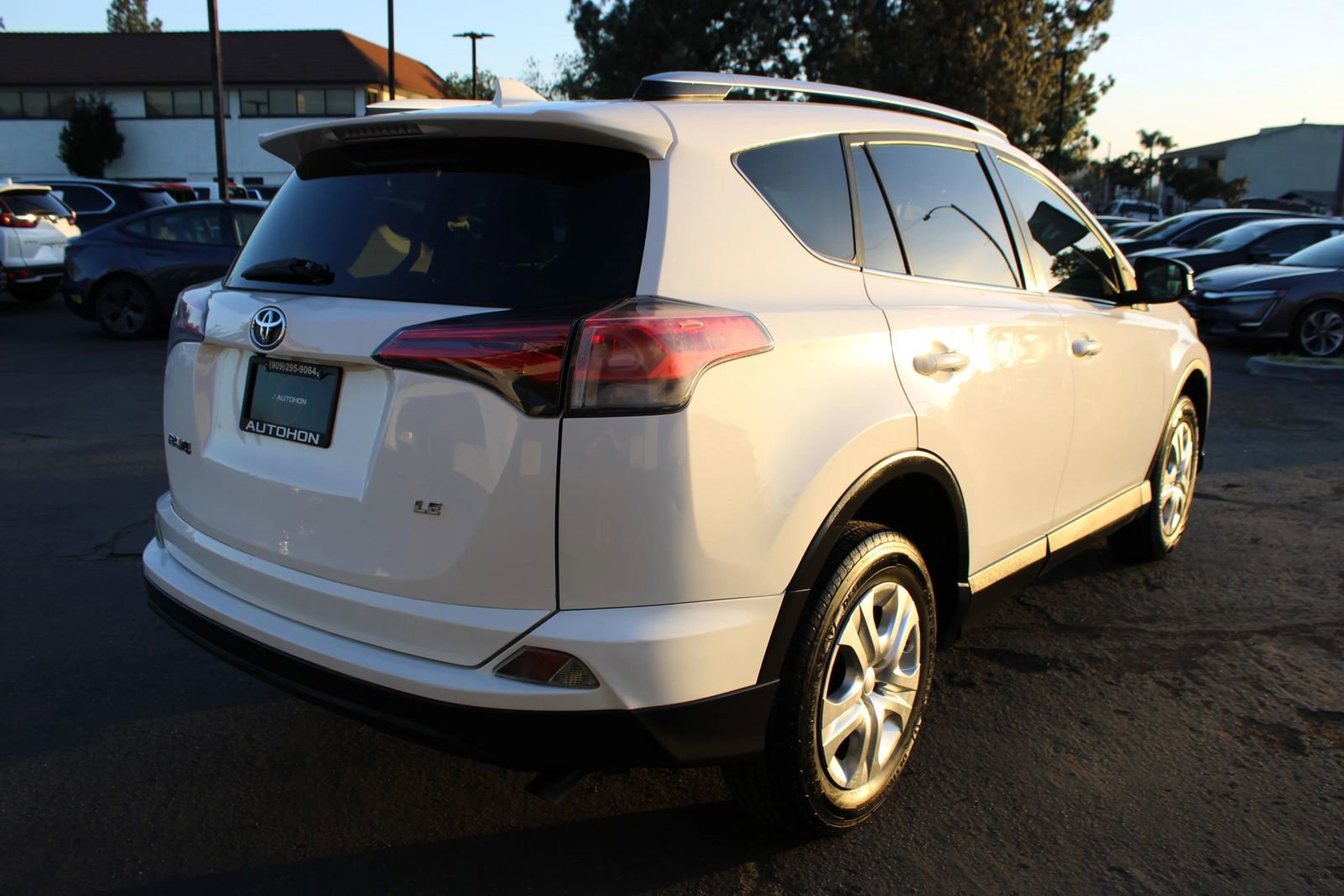 Used 2016 Toyota RAV4 LE image 37