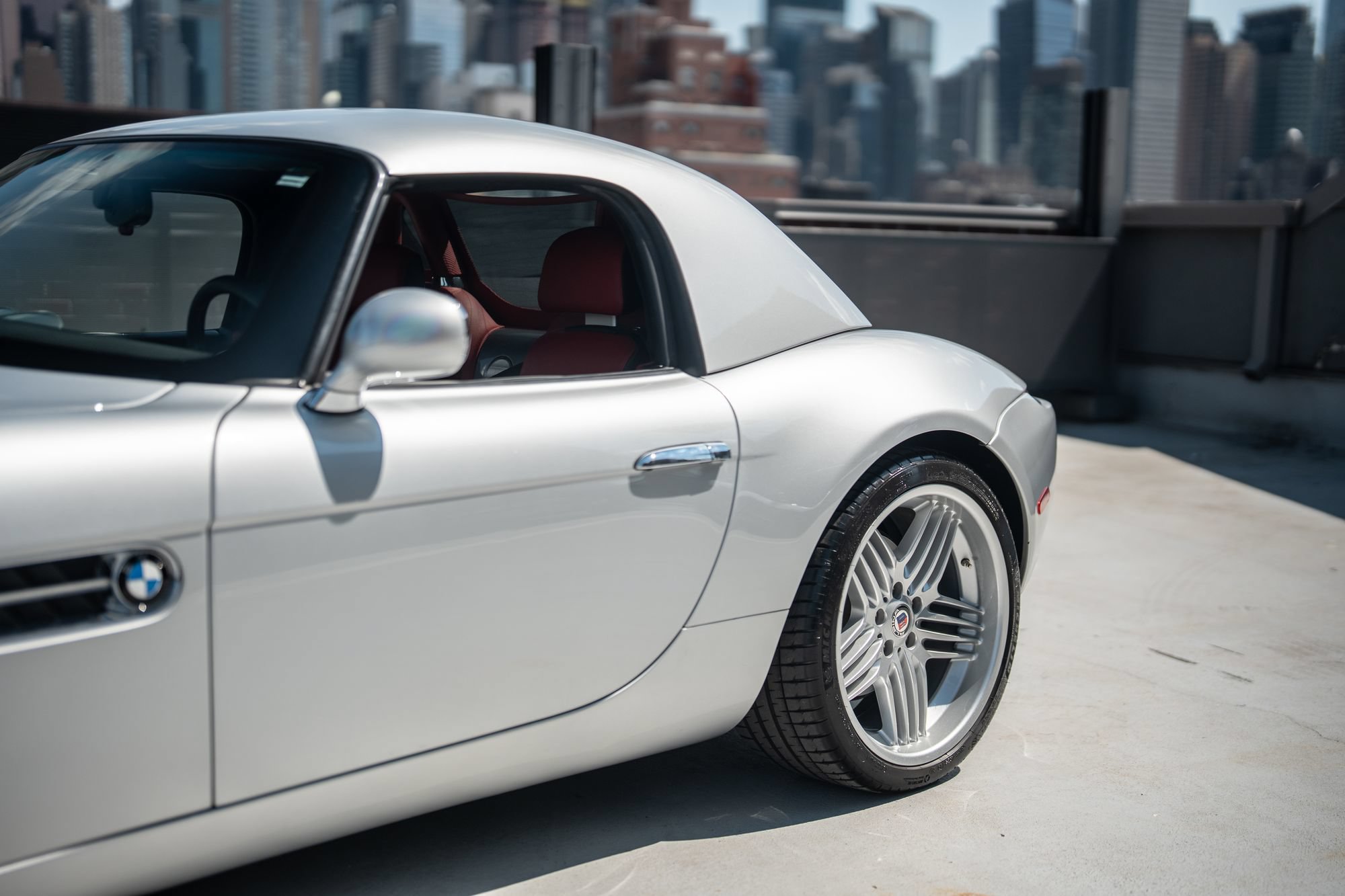 Used 2003 BMW Z8 RWD image 5