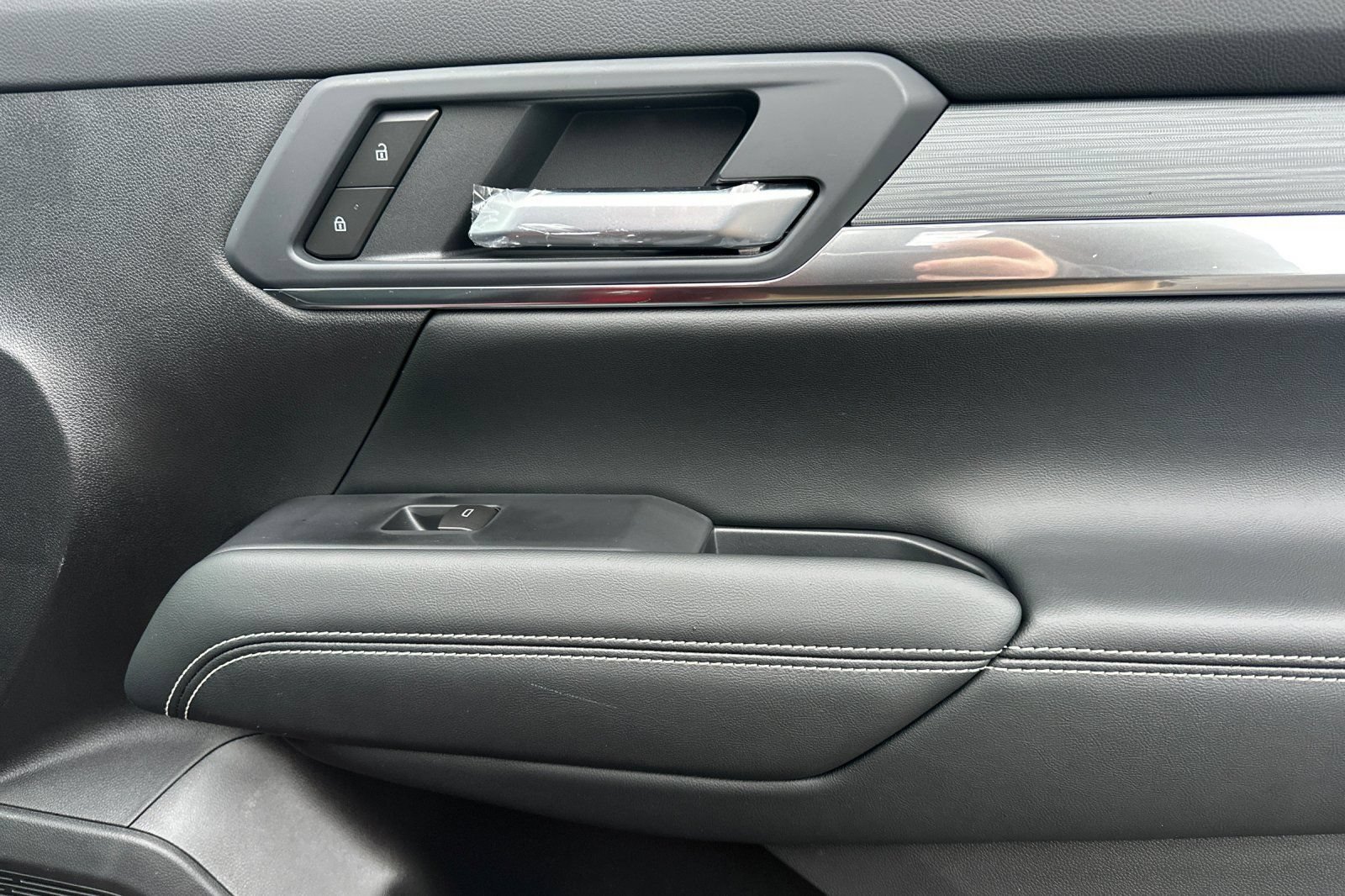 New 2026 GMC Terrain Elevation w/ Elevation Premium Package AWD/4WD image 18