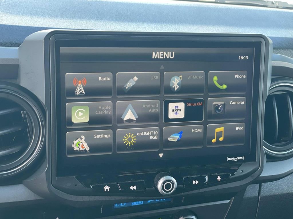 Used 2021 Toyota Tacoma TRD Off-Road w/ Technology Package image 10