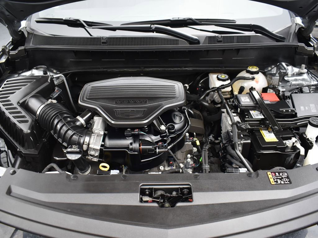 Used 2024 Cadillac XT6 Sport w/ LPO, ONYX Package image 9