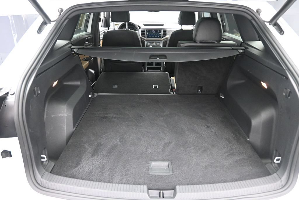 Used 2021 Volkswagen Atlas Cross Sport SE FWD image 23