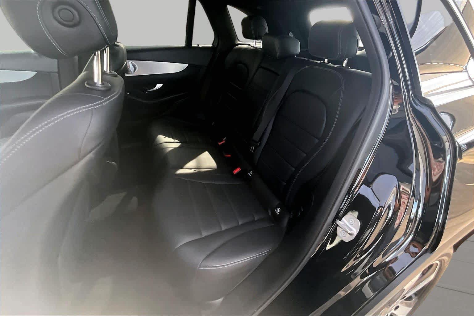 Used 2019 Mercedes-Benz GLC 350e 4MATIC image 21