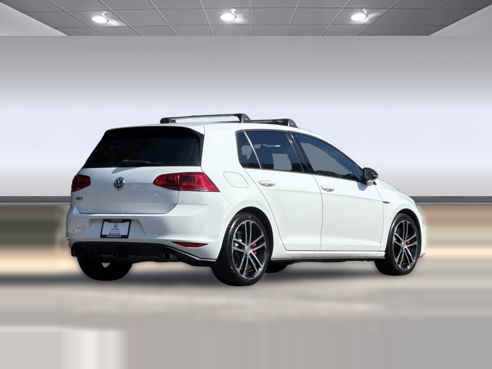 Used 2017 Volkswagen GTI Sport FWD image 8