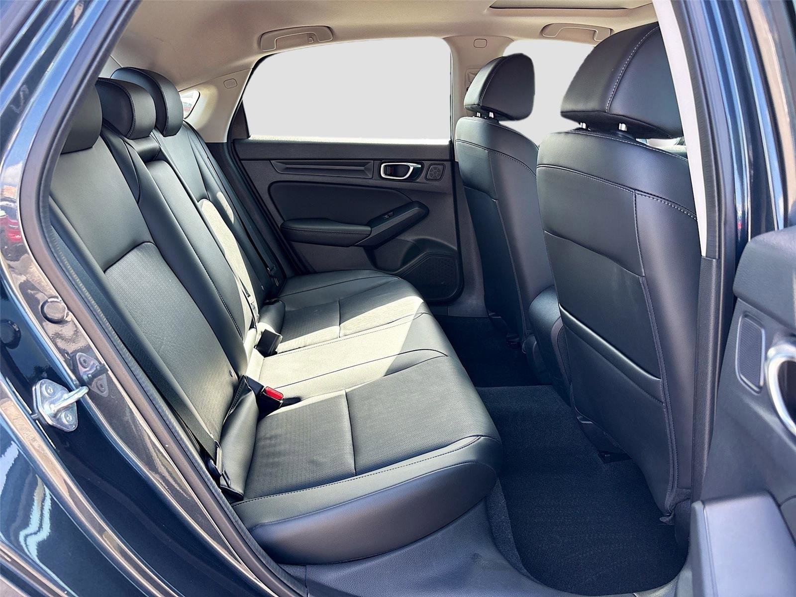 Certified 2022 Honda Civic EX-L image 30