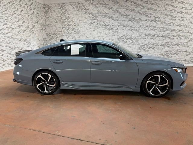 Used 2022 Honda Accord Sport image 6
