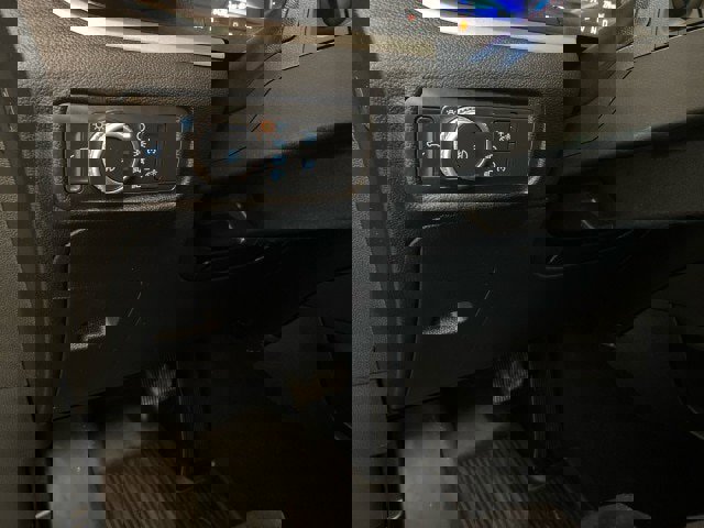 Certified 2021 Ford Explorer XLT w/ Equipment Group 202A image 19