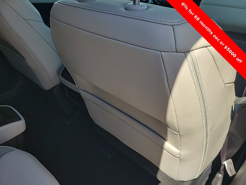 New 2025 Nissan Pathfinder SL w/ SL Premium Package image 46