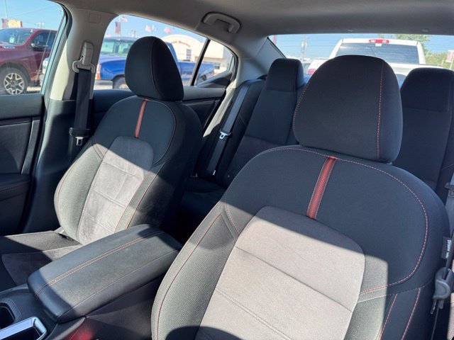 Used 2025 Nissan Sentra SR FWD image 10