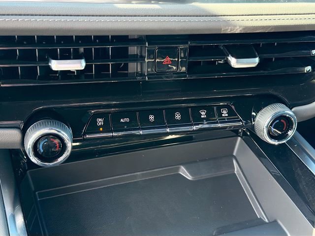 New 2026 Chevrolet Suburban LS image 15